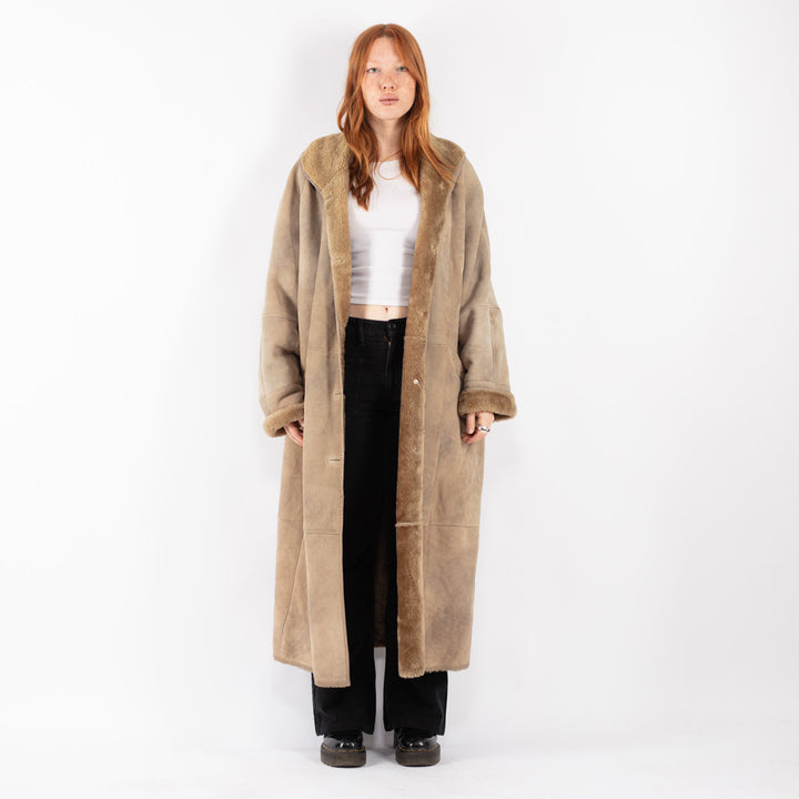 Vintage 90's Women Sheepskin Shearling Coat in Beige