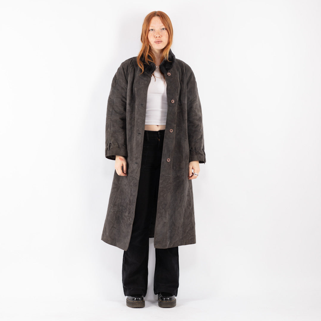 Vintage 80's Women Suede Coat in Gray