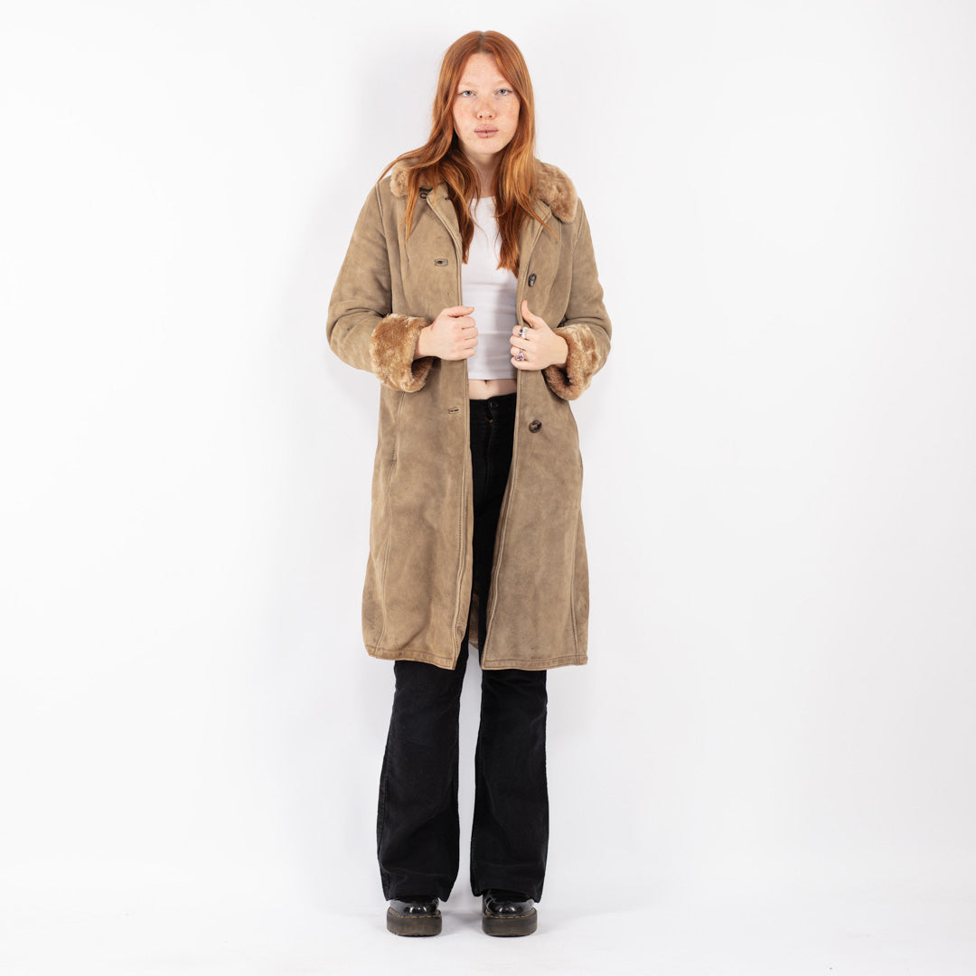 Vintage 70's Women Sheepskin Coat in Beige