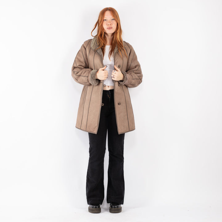 Vintage 70's Women Sheepskin Coat in Beige