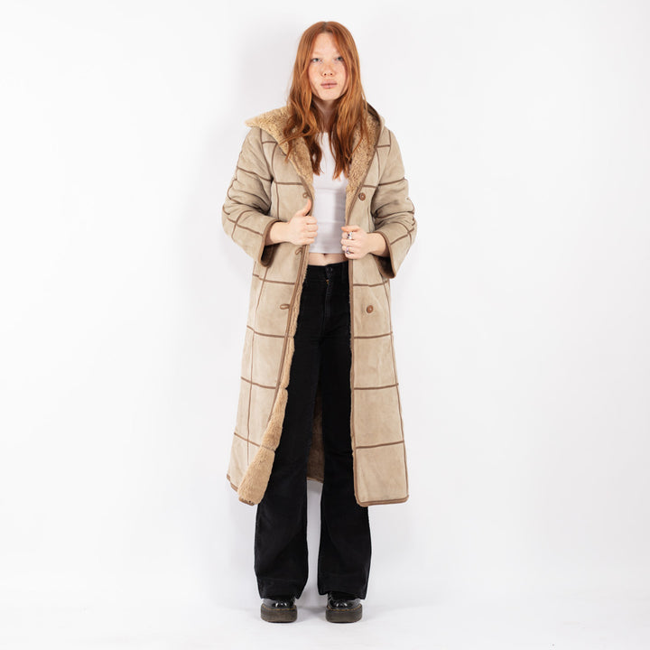 Vintage 80's Women Sheepskin Coat in Beige