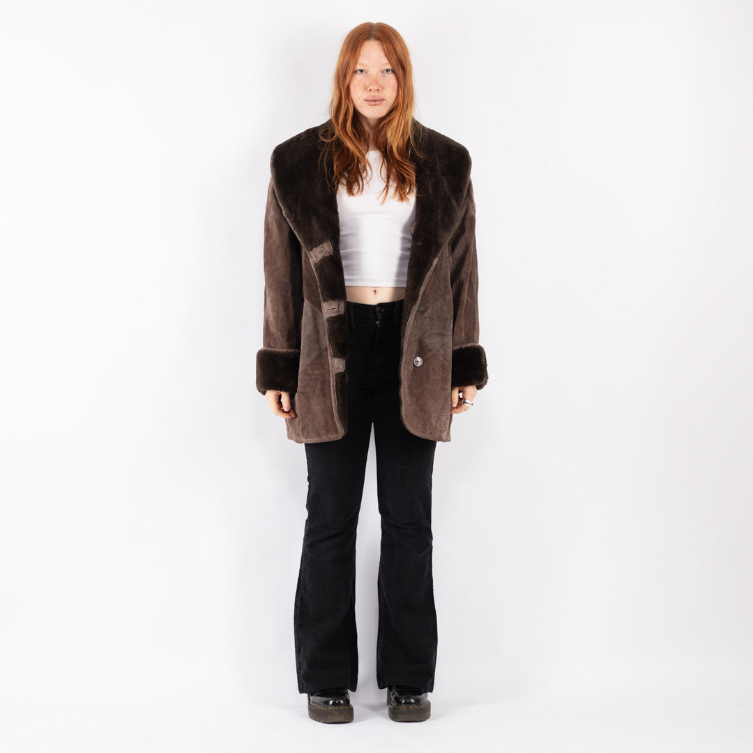 Vintage 90's Women Suede Sherpa Coat in Brown