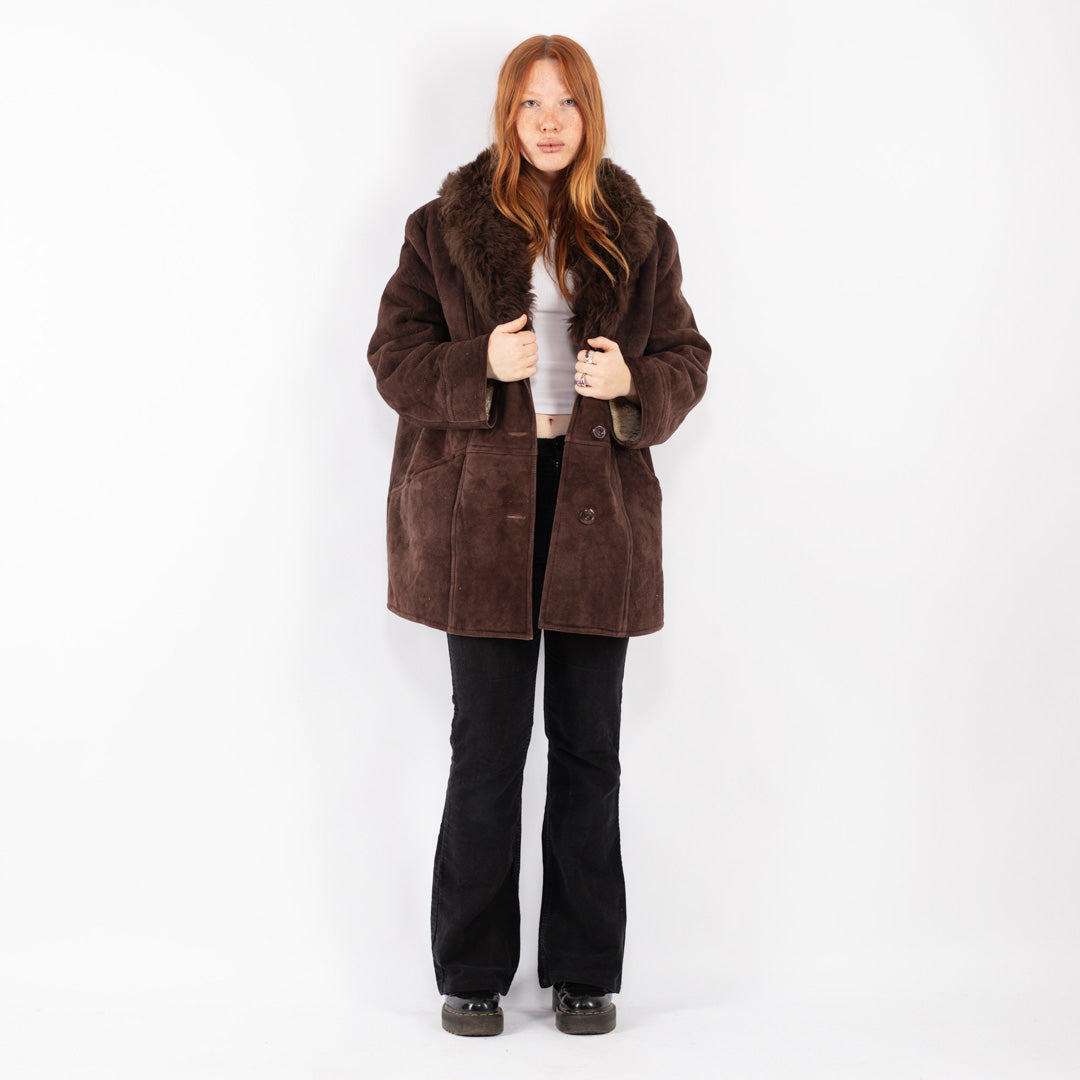 Vintage 70's Women Sheepskin Coat in Brown