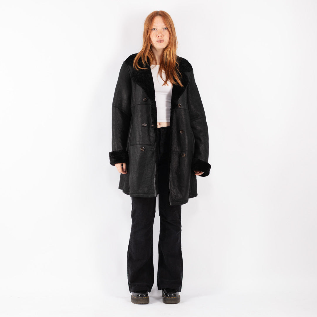 Vintage 90's Women Sheepskin Coat in Black