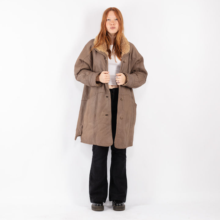 Vintage 80's Women Sheepskin Coat in Beige