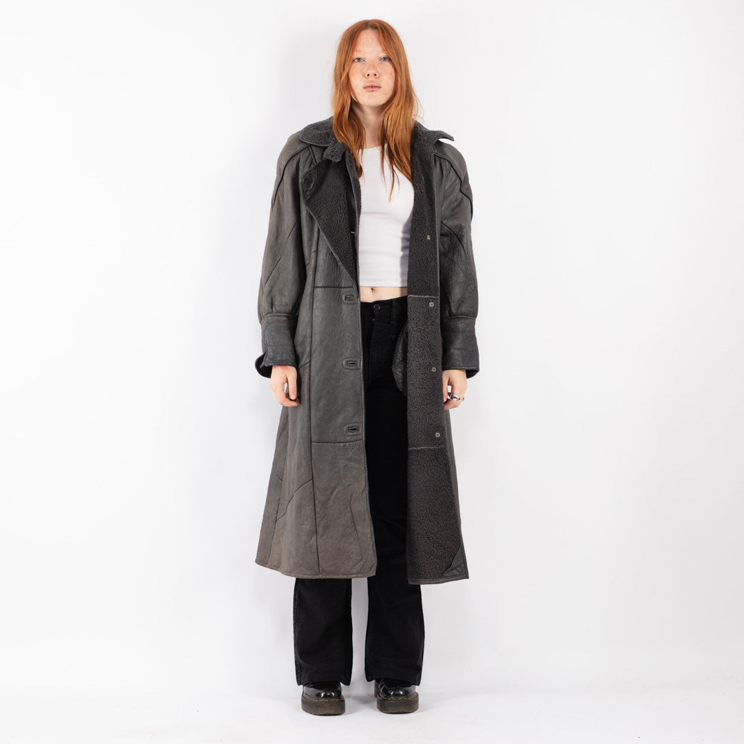 Vintage 80's Women Sheepskin Coat in Gray