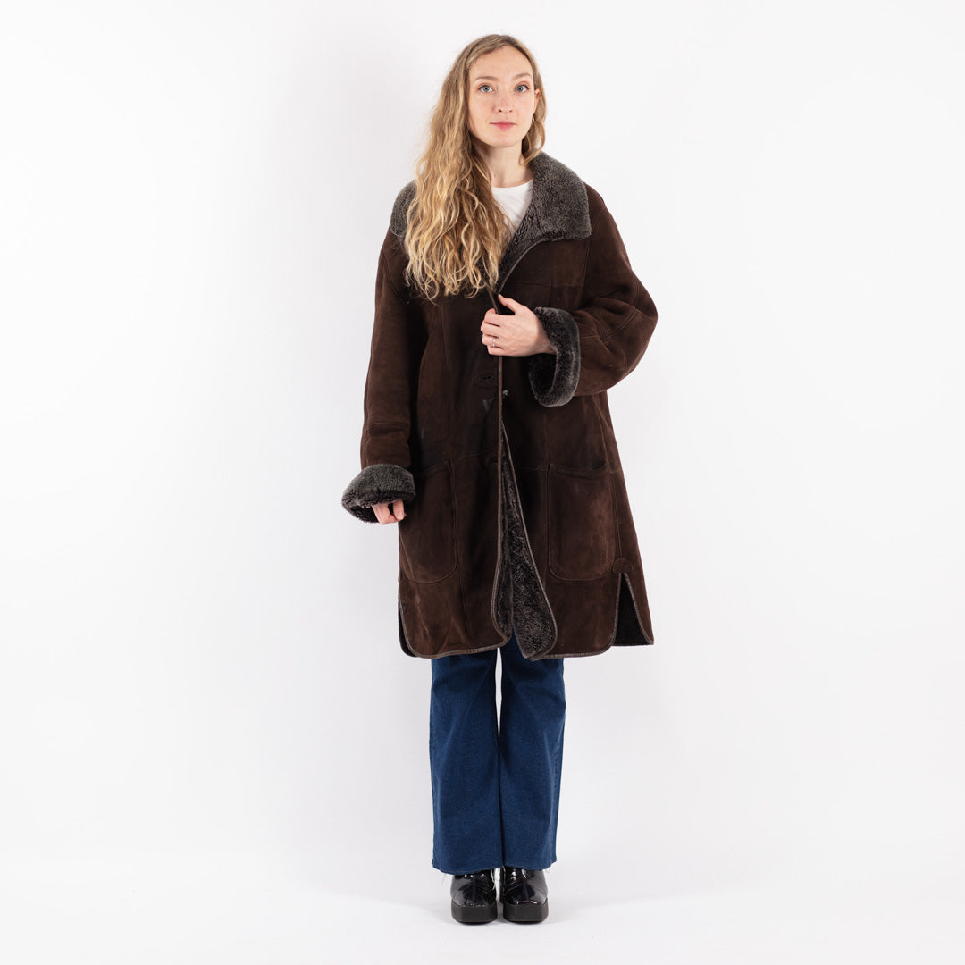 Vintage 90's Women Sheepskin Coat in Brown