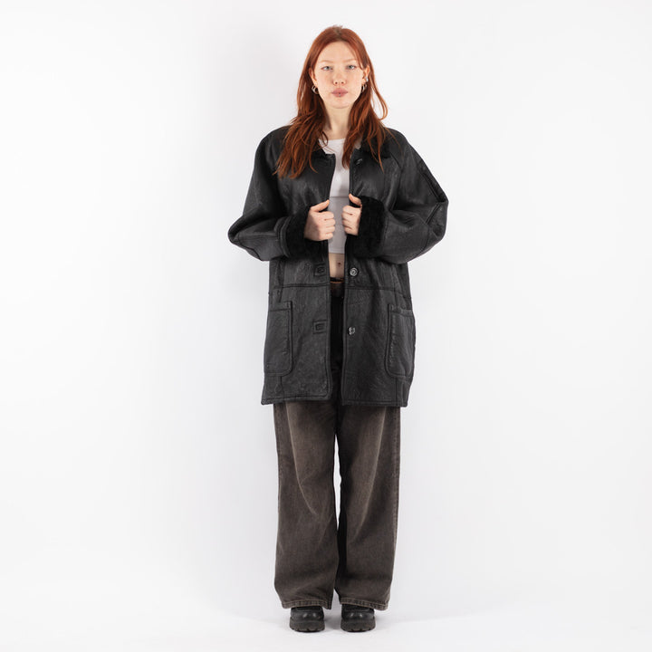 Vintage 90's Women Sheepskin Coat in Black