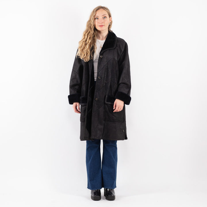 Vintage 90's Women Sheepskin Coat in Black