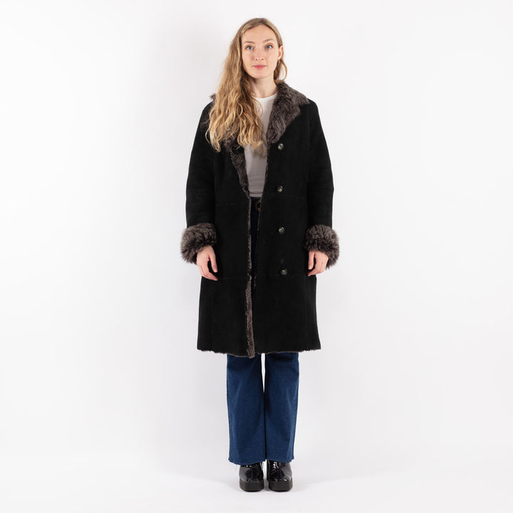 Vintage 90's Women Sheepskin Coat in Black
