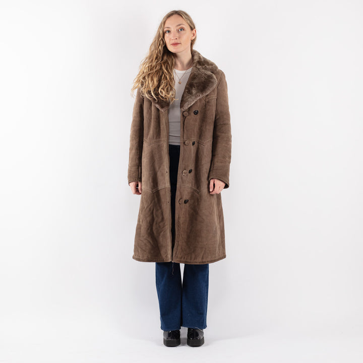 Vintage 70's Women Sheepskin Coat in Beige