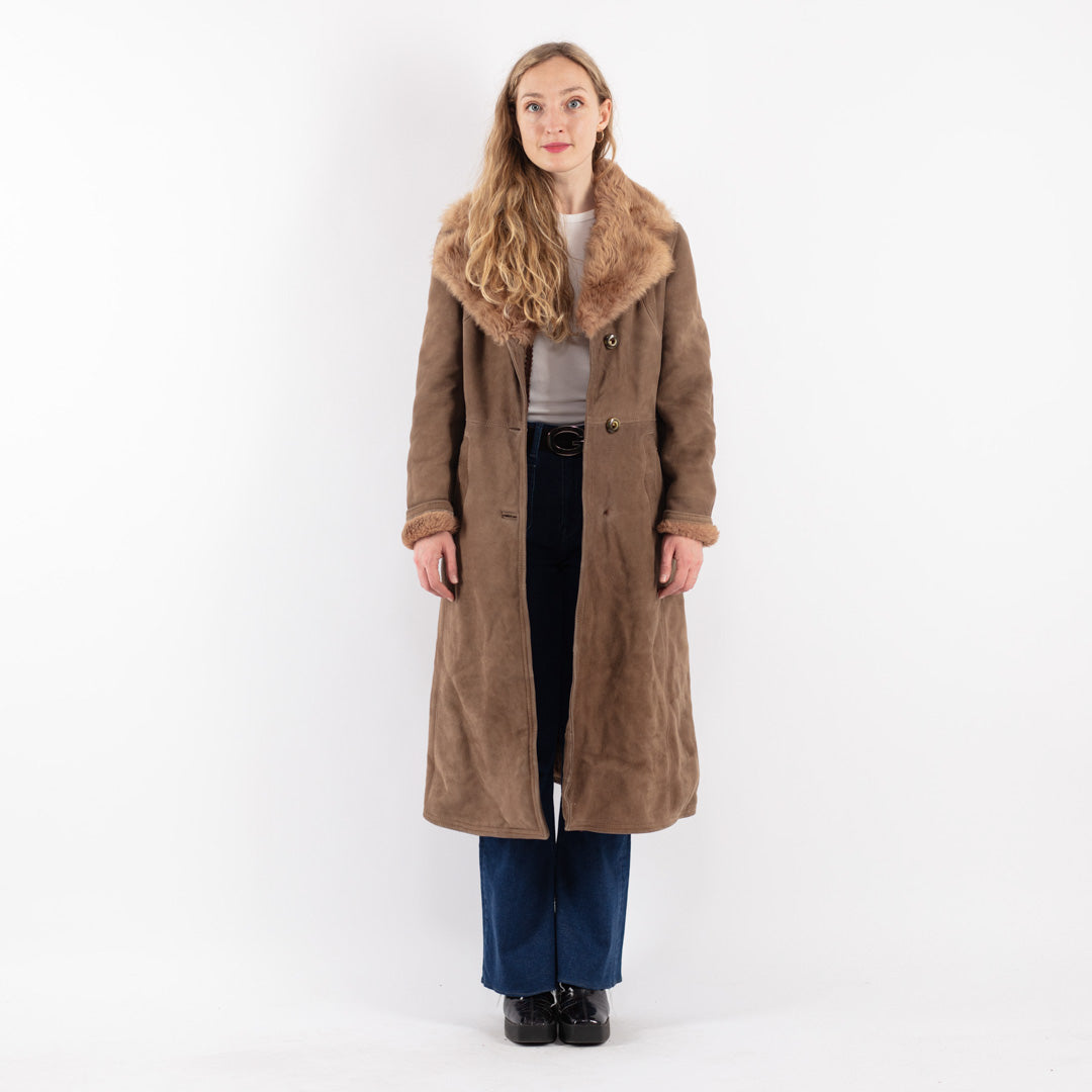 Vintage 70's Women Sheepskin Coat in Beige