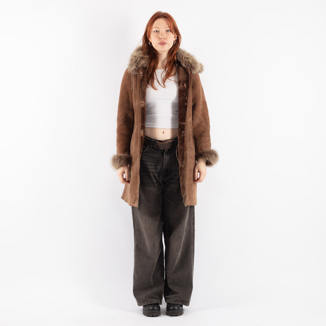 Vintage 90's Women Sheepskin Coat in Beige