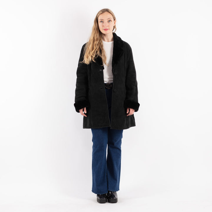 Vintage 90's Women Sheepskin Coat in Black