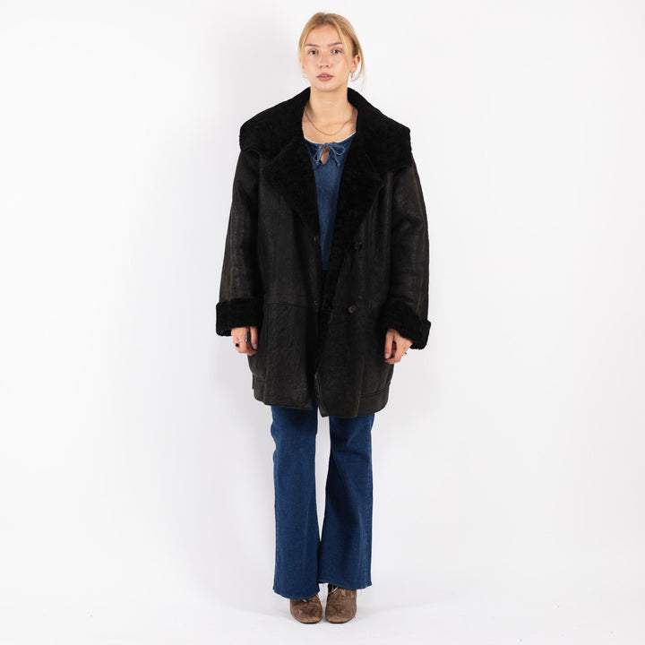 Vintage 80's Women Sheepskin Coat in Black