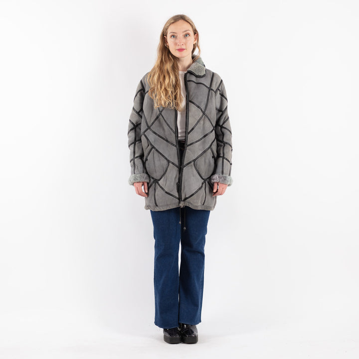 Vintage 90's Women Sheepskin Coat in Gray