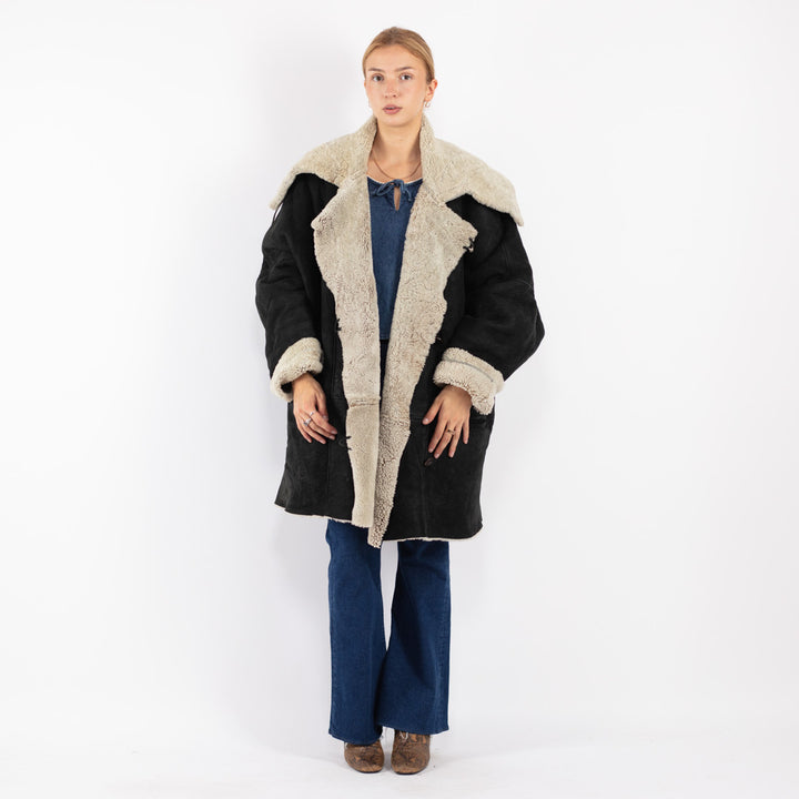 Vintage 80's Women Sheepskin Coat in Black