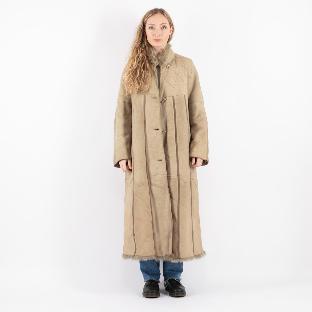 Vintage 70's Women Sheepskin Coat in Beige