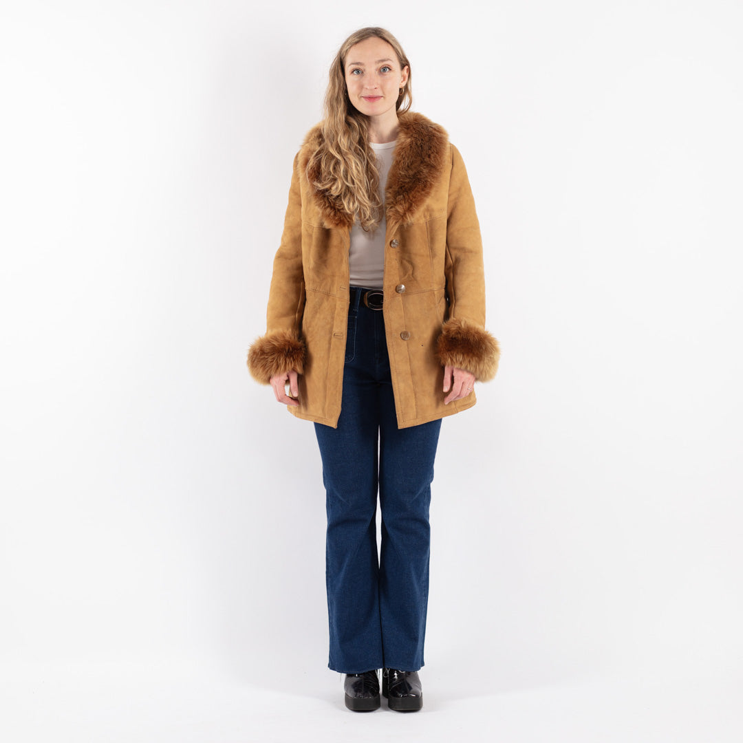 Vintage 70's Women Sheepskin Coat in Beige