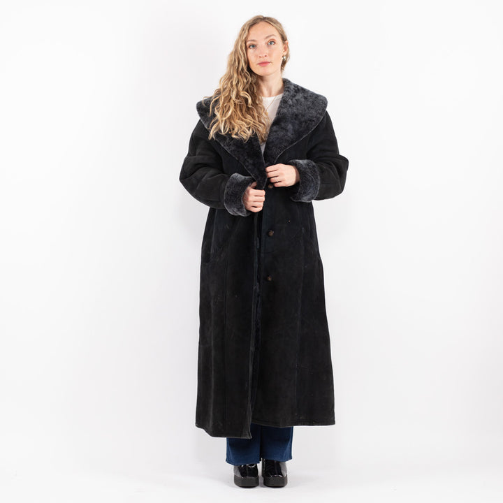 Vintage 70's Women Sheepskin Coat in Black