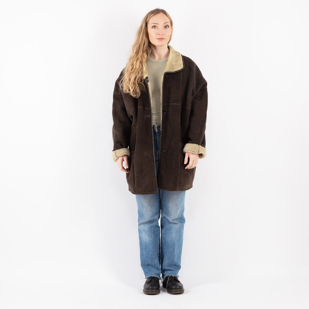 Vintage 90's Women Sheepskin Coat in Brown