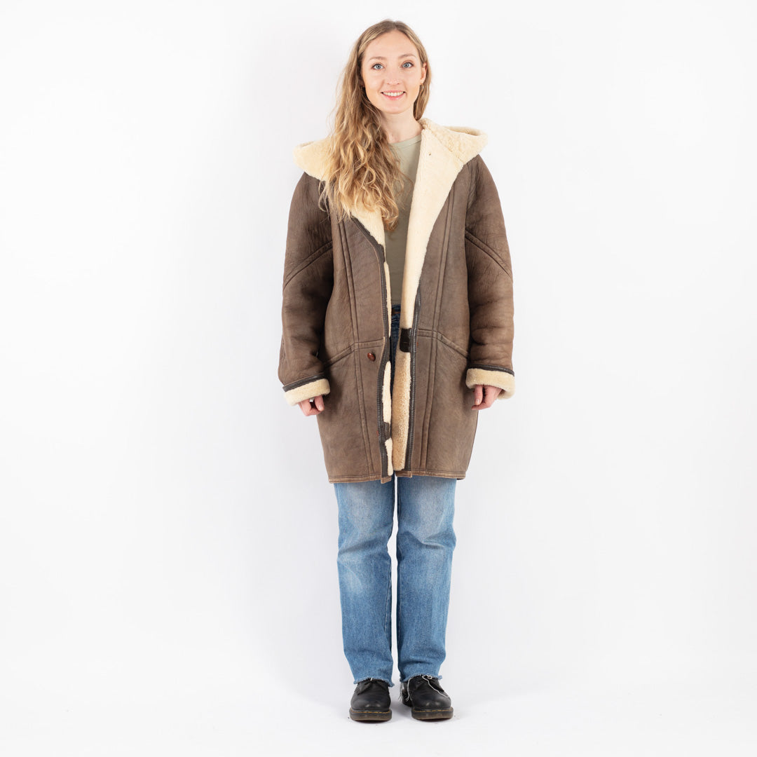 Vintage 90's Women Sheepskin Coat in Brown