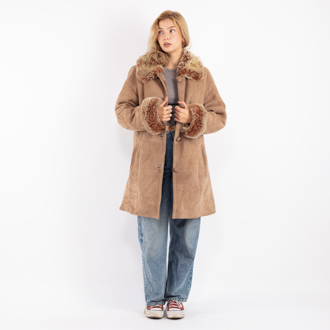 Vintage Women Sheepskin Shearling Coat in Beige