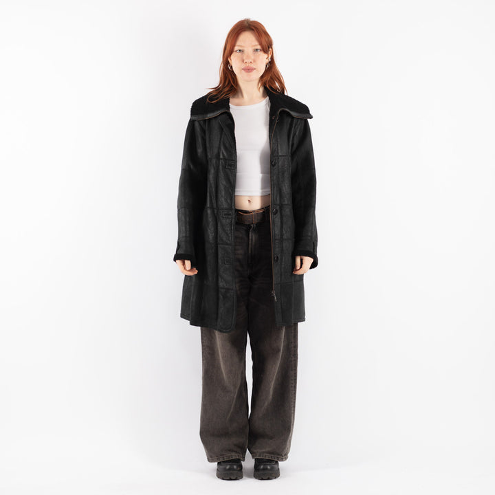 Vintage 90's Women Sheepskin Coat in Black