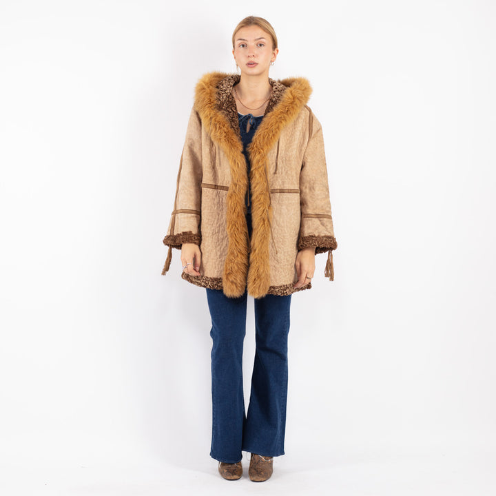 Vintage 80's Women Sheepskin Coat in Beige