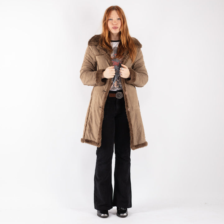 Vintage 90's Women Faux Sheepskin Coat in Beige