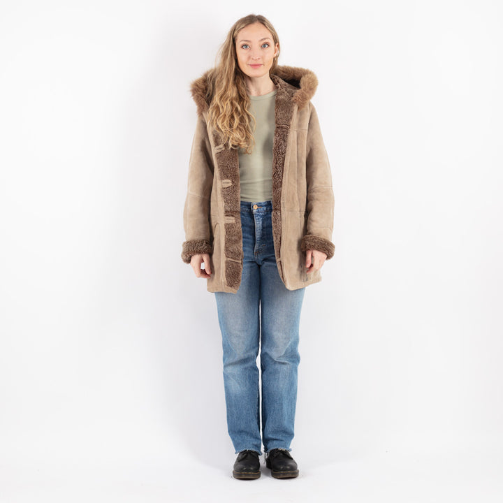 Vintage 90's Women Sheepskin Coat in Beige