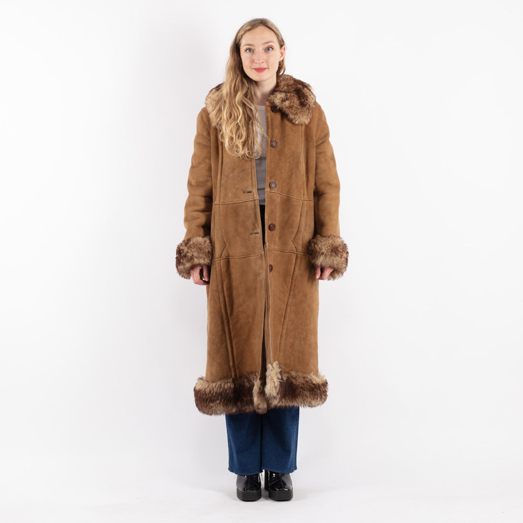 Vintage 70's Women Sheepskin Coat in Beige