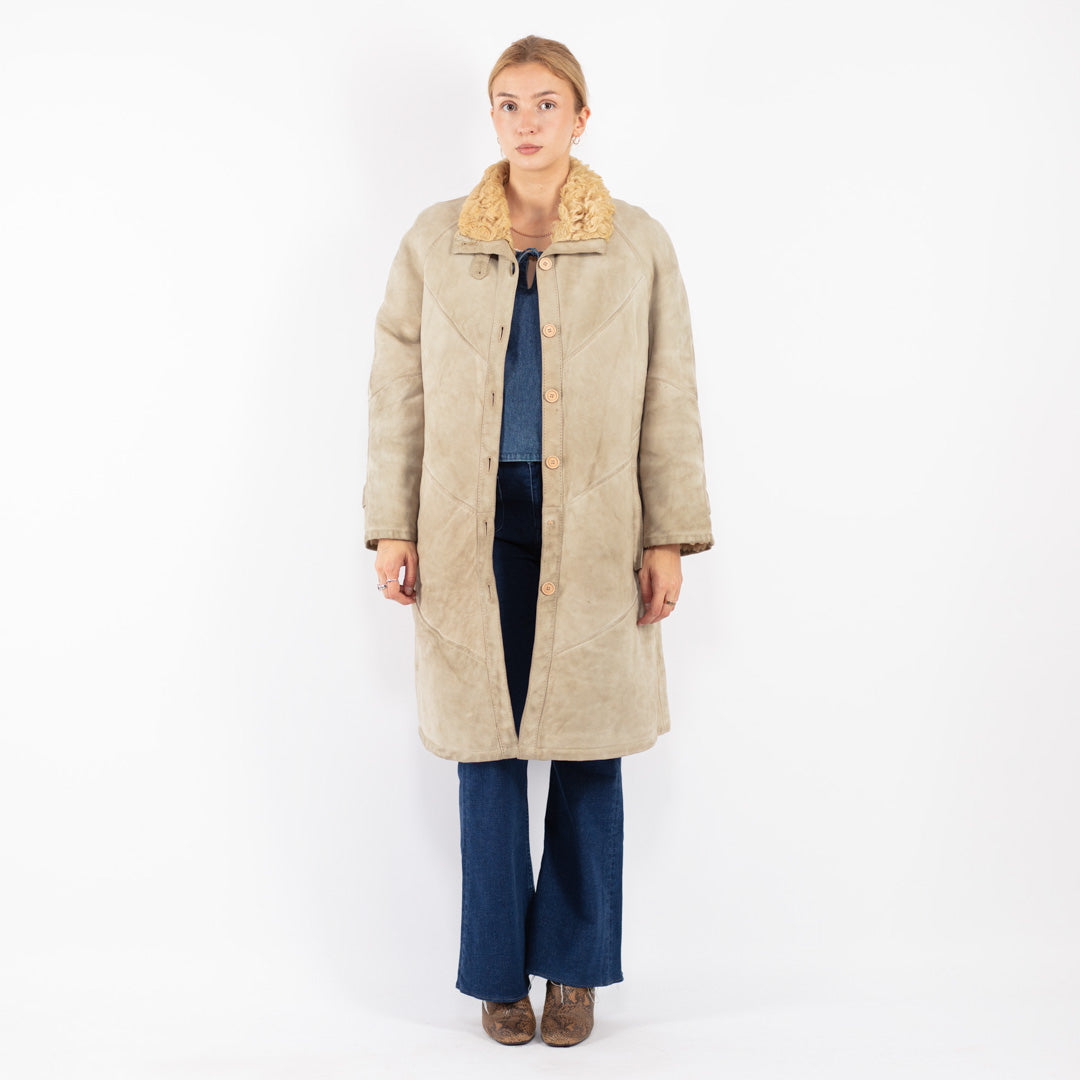 Vintage 70's Women Sheepskin Coat in Beige
