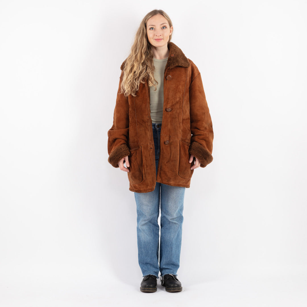 Vintage 90's Women Sheepskin Coat in Brown