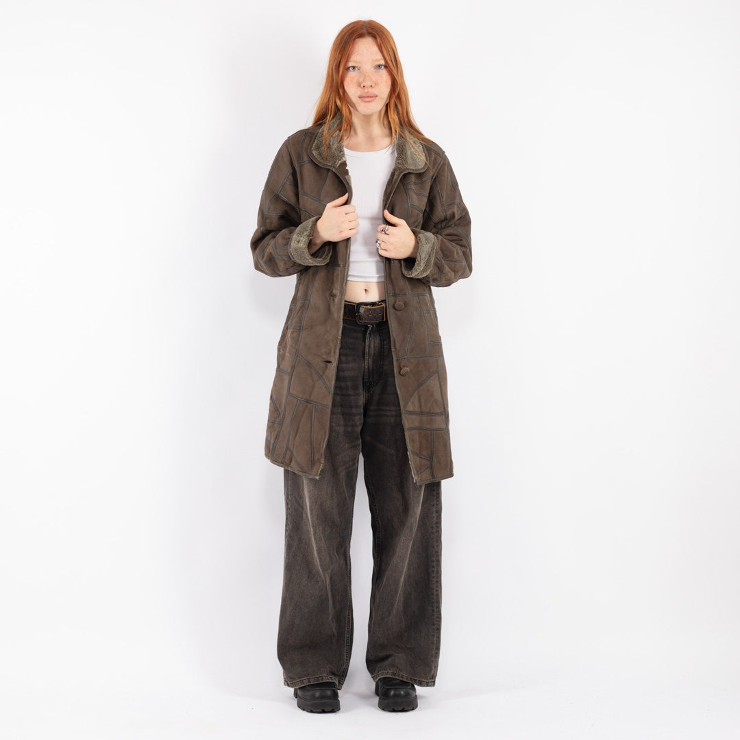 Vintage 90's Women Sheepskin Coat in Brown