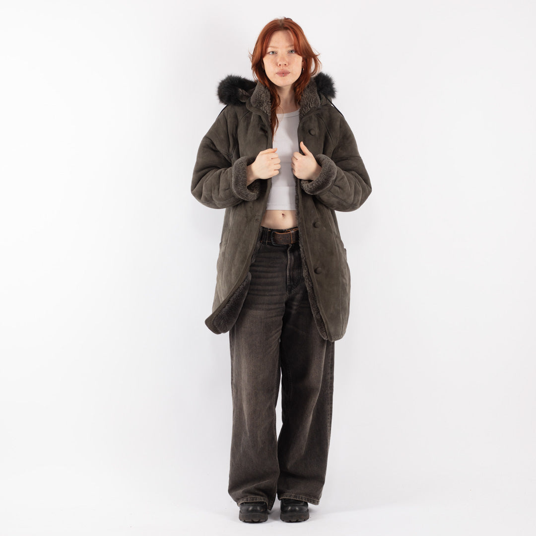 Vintage 80's Women Sheepskin Coat in Gray