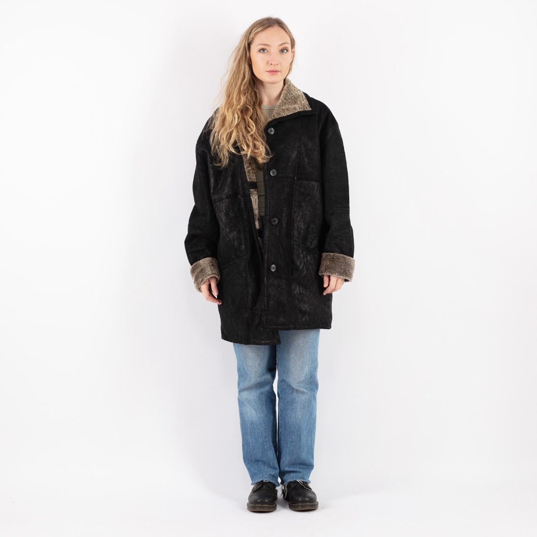 Vintage 90's Women Sheepskin Coat in Black