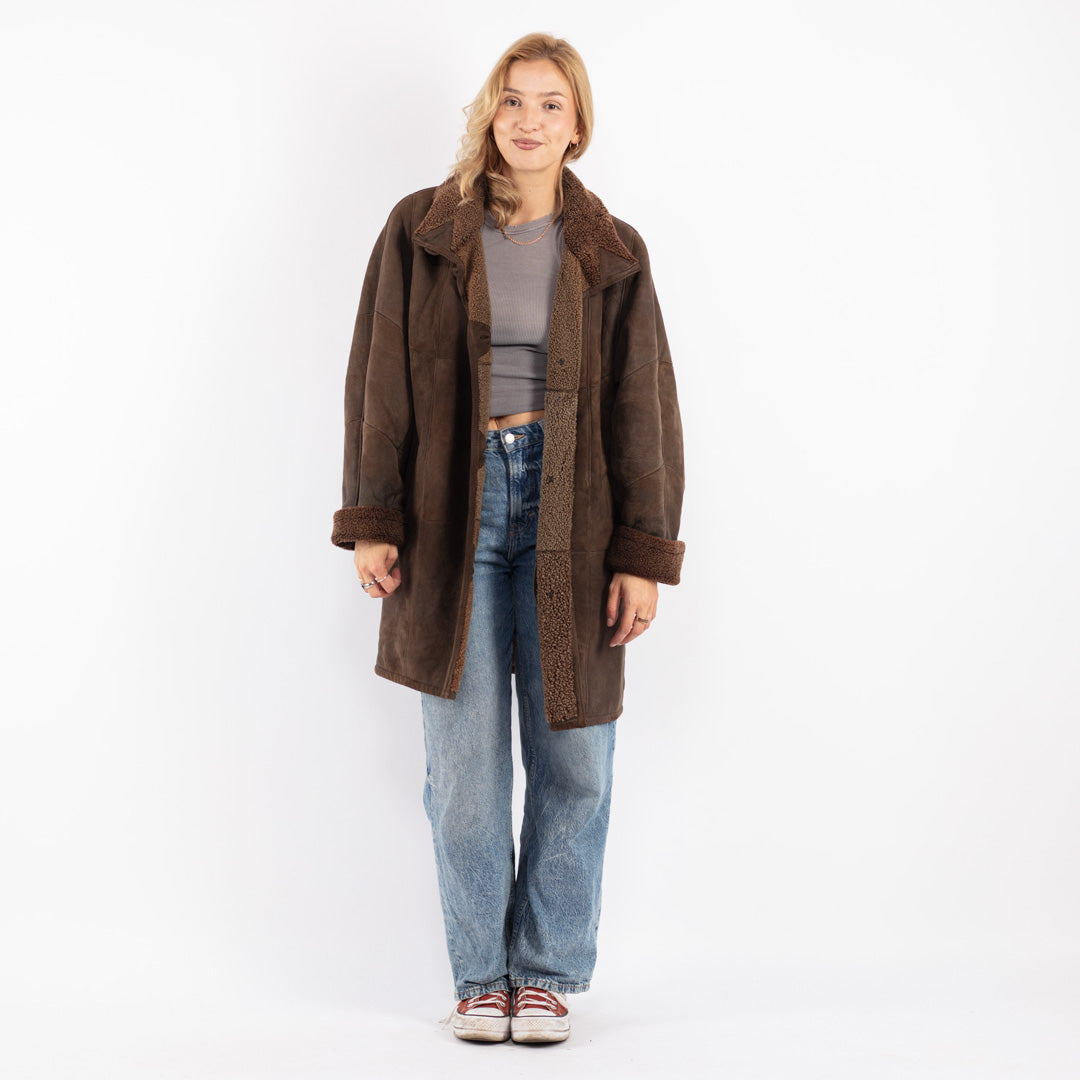 Vintage 90's Women Sheepskin Coat in Brown