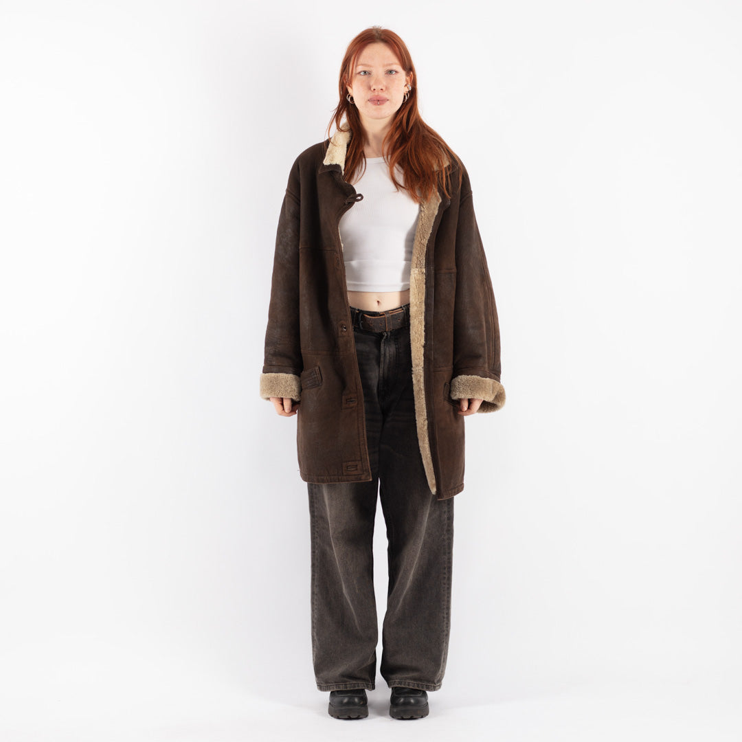 Vintage 90's Women Sheepskin Coat in Brown