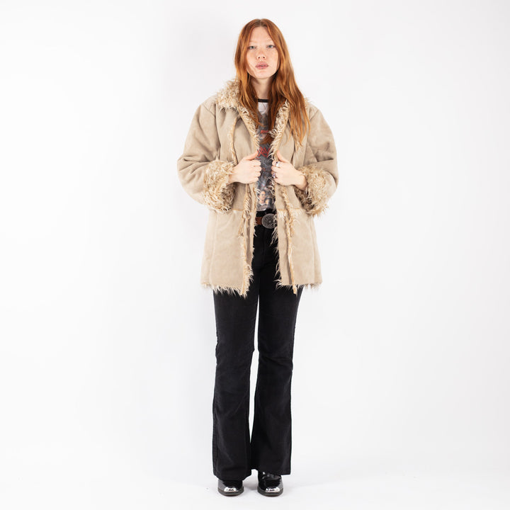 Vintage 90's Women Faux Sheepskin Coat in Beige