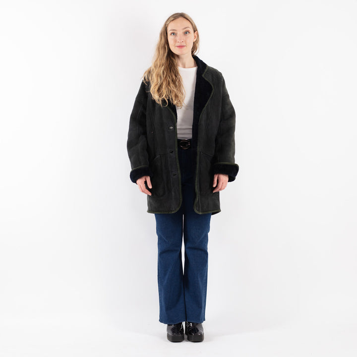 Vintage 90's Women Sheepskin Coat in Black