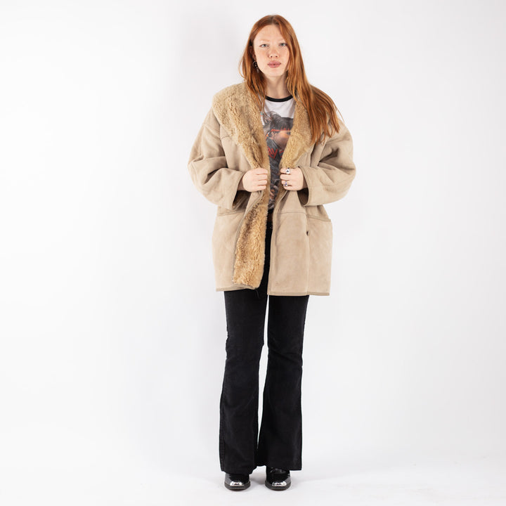 Vintage 90's Women Sheepskin in Beige