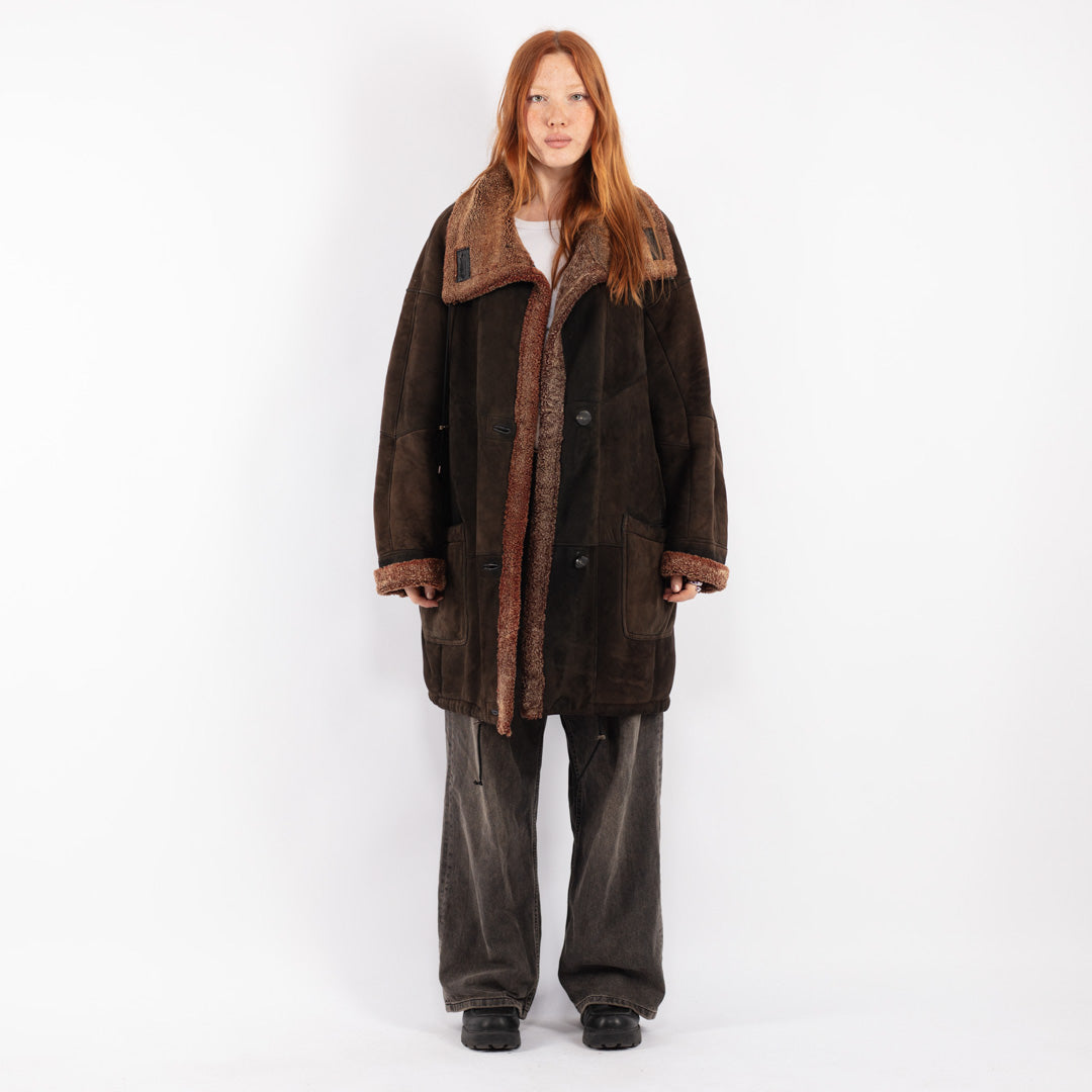 Vintage 90's Women Sheepskin Coat in Brown