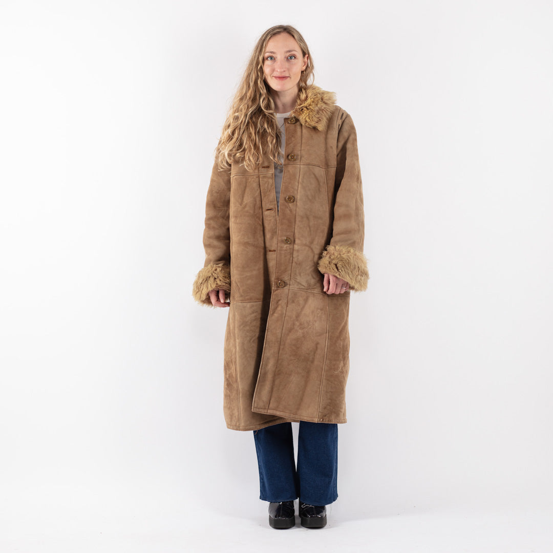 Vintage 70's Women Sheepskin Coat in Beige