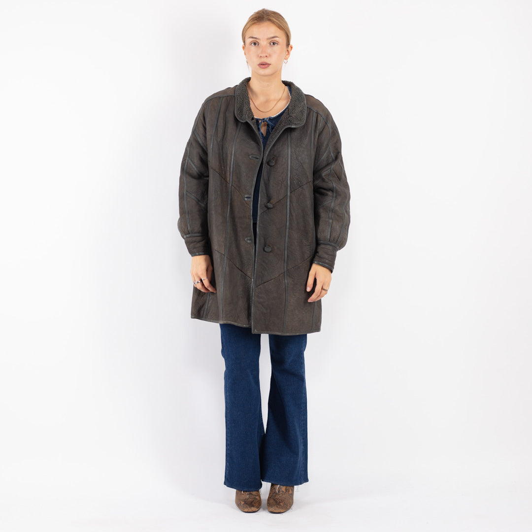 Vintage 80's Women Sheepskin Coat in Gray