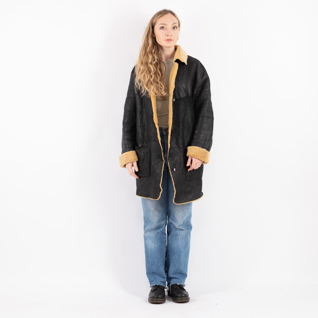 Vintage 90's Women Sheepskin in Black