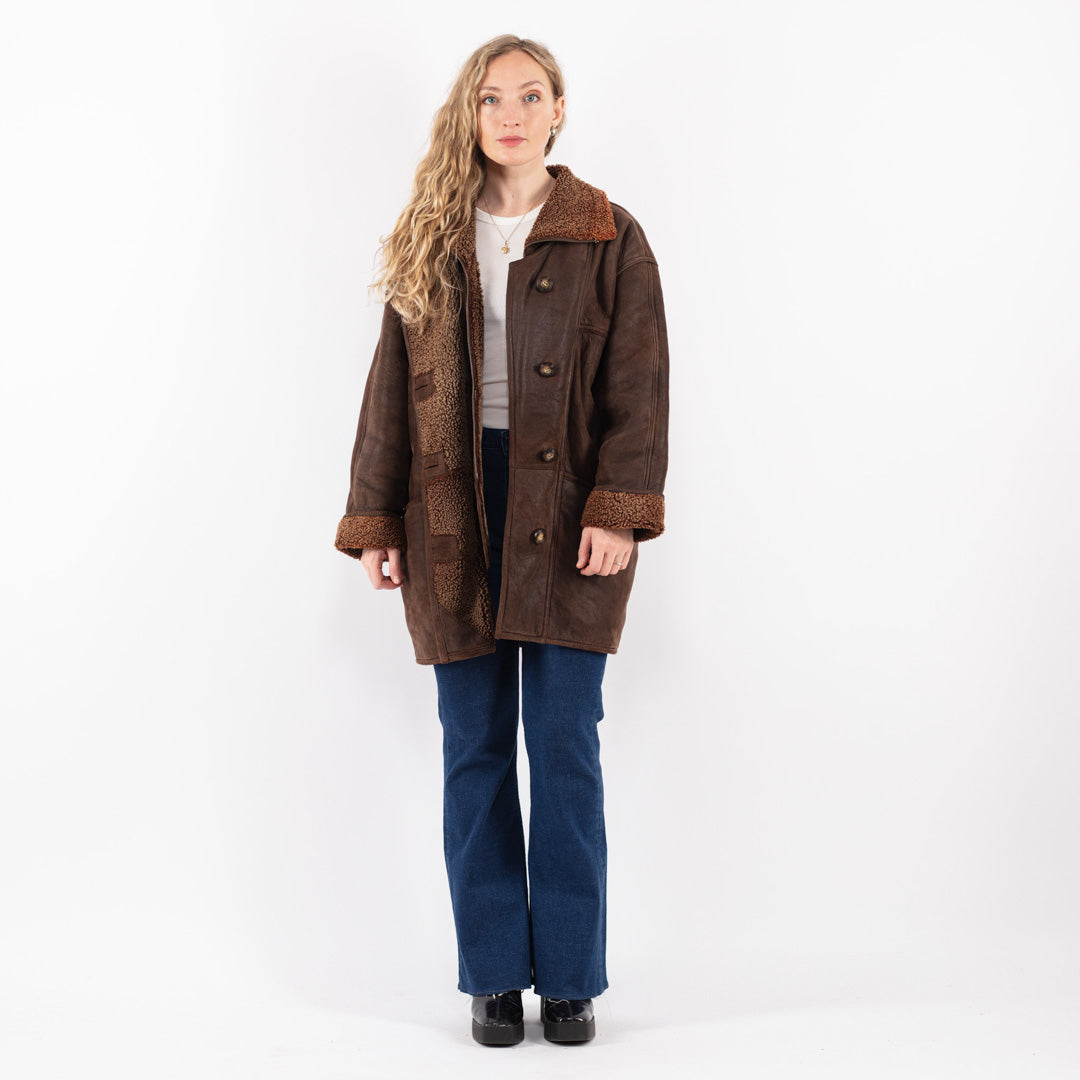 Vintage 90's Women Sheepskin Coat in Brown