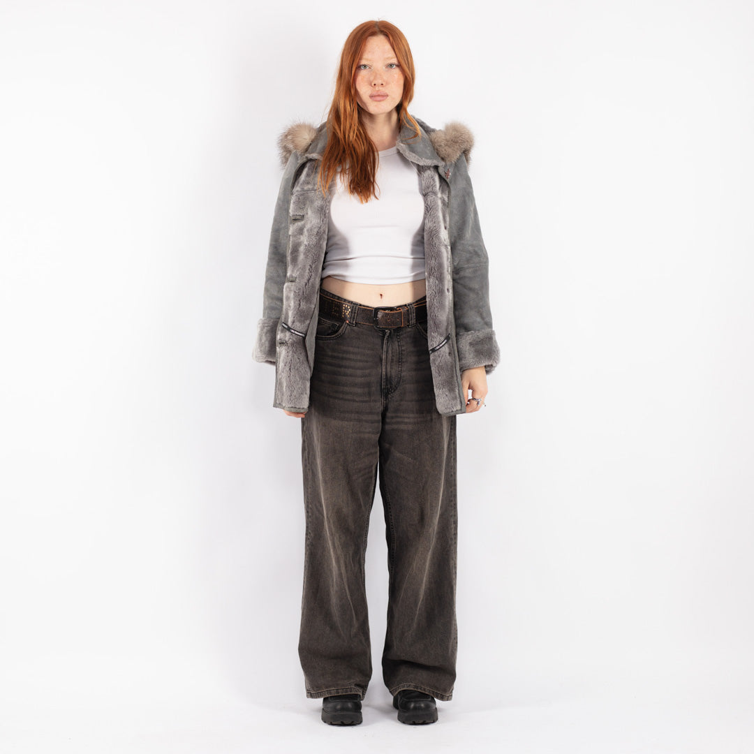 Vintage 90's Women Sheepskin in Gray