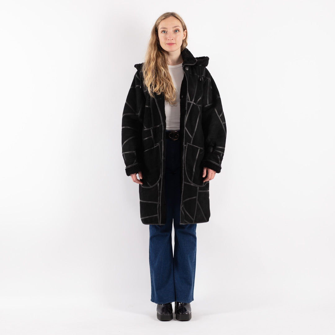 Vintage 90's Women Sheepskin Coat in Black