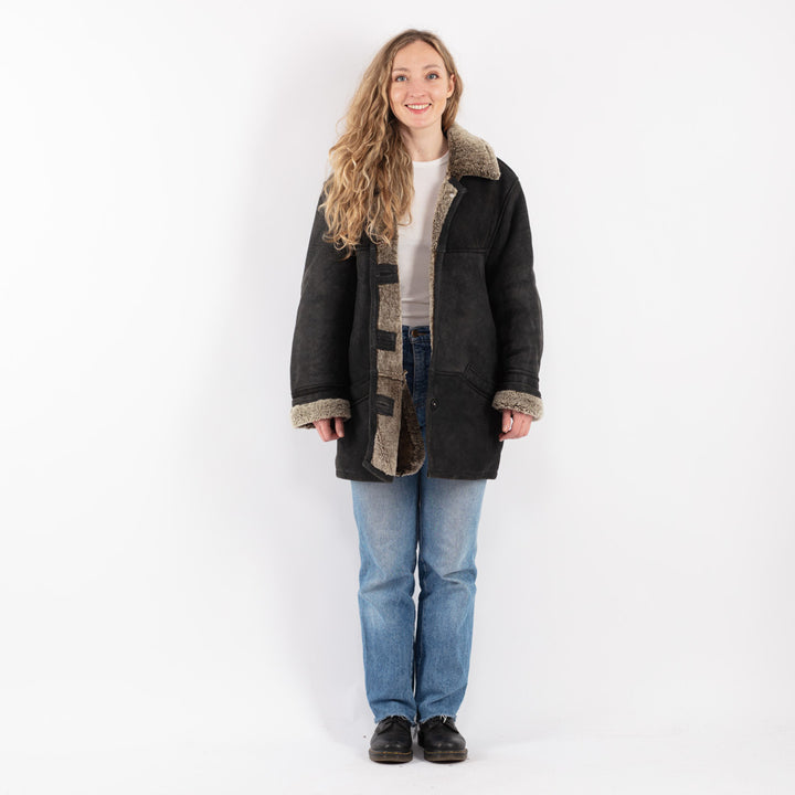 Vintage 90's Women Sheepskin Coat in BlackV9092